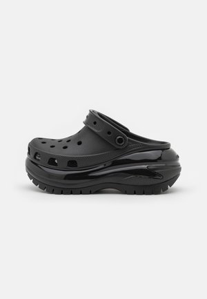 Crocs CLASSIC MEGA CRUSH UNISEX - Matalakantaiset pistokkaat - black