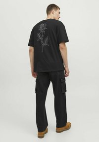 Jack & Jones CREW NECK - T-shirts print - black