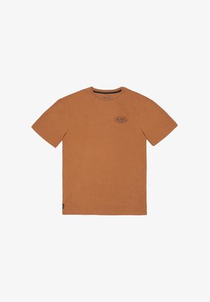 T-shirt en coton marron avec un col rond, des manches courtes et une petite étiquette logo noire sur la poitrine. Design simple sans motifs.