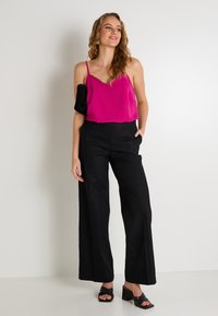 Grain de Malice Top - pivoine