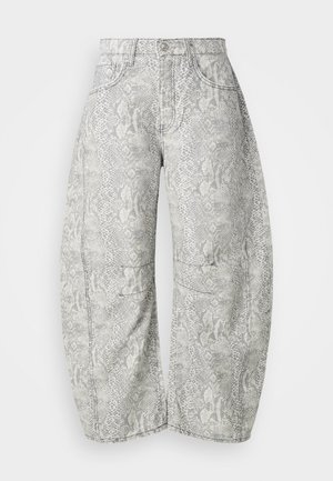 Free People GOOD LUCK BARREL - Brīva piegriezuma džinsi - brown