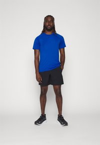 lululemon PACE BREAKER LINERLESS 18CM - Träningsshorts - black