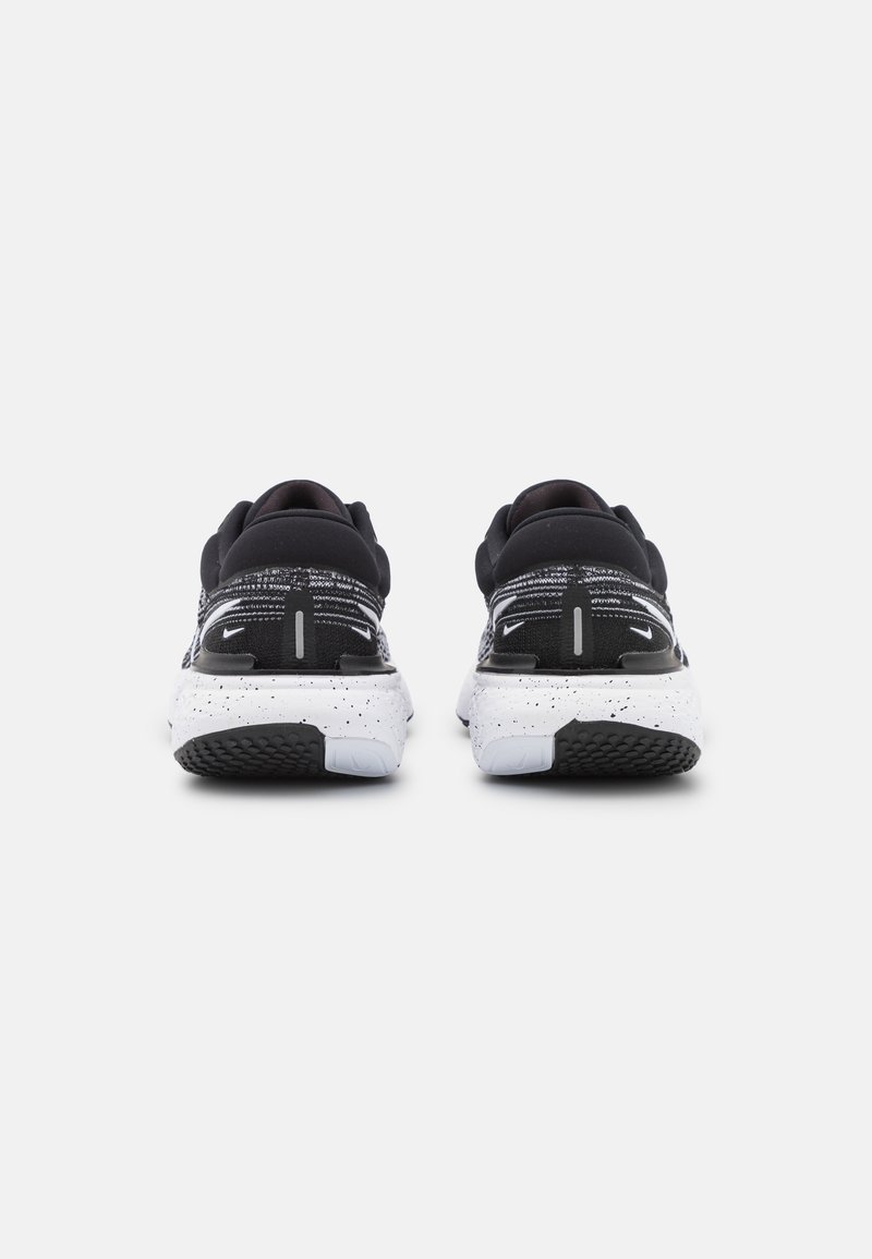 Herren Laufschuhe | Nike Performance ZOOMX INVINCIBLE RUN Laufschuh Neutral white/black/weiß - YZ83919 Herren Laufschuhe | Nike Performance ZOOMX INVINCIBLE RUN Laufschuh Neutral white/black/weiß - YZ83919
