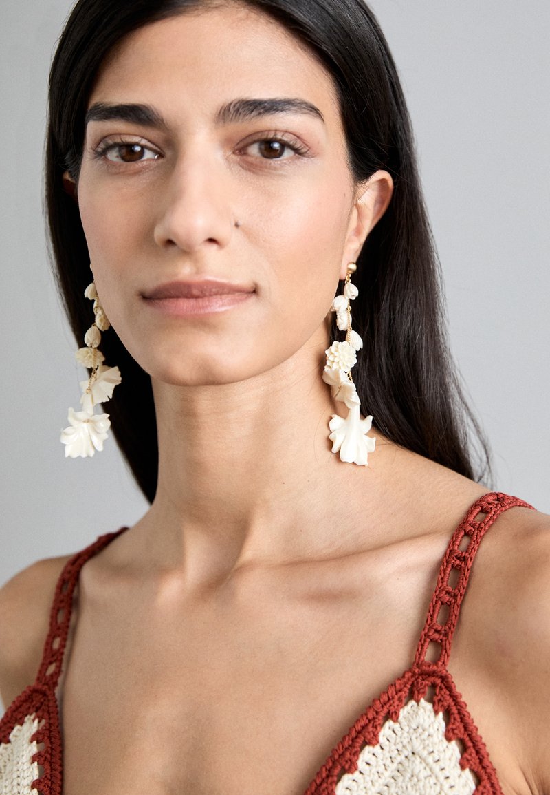 Cult Gaia GIANA EARRING - Pendientes - white