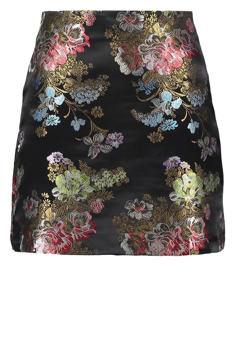 Svart satin kjol med ett blommönster i guld, röd, blå och grön. Slät textur med intrikata broderidetaljer genomgående.