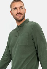 camel active Langærmet T-shirt - leaf green