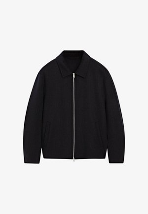 Giacca nera con zip, dotata di colletto aperto, due tasche laterali, tessuto testurizzato e design a taglio dritto.