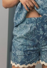 Laura Ashley REGULAR FIT - CAMI SCALLOPED SET - Pyžamová súprava - blue maddox