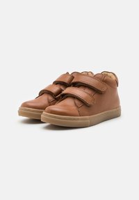 Friboo LEATHER - Boty se suchým zipem - cognac