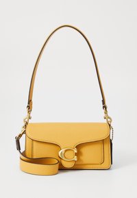 COACH TABBY SHOULDER BAG 20 - Kabelka - mustard yellow