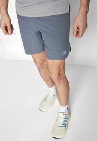 New Balance Träningsshorts - graphite