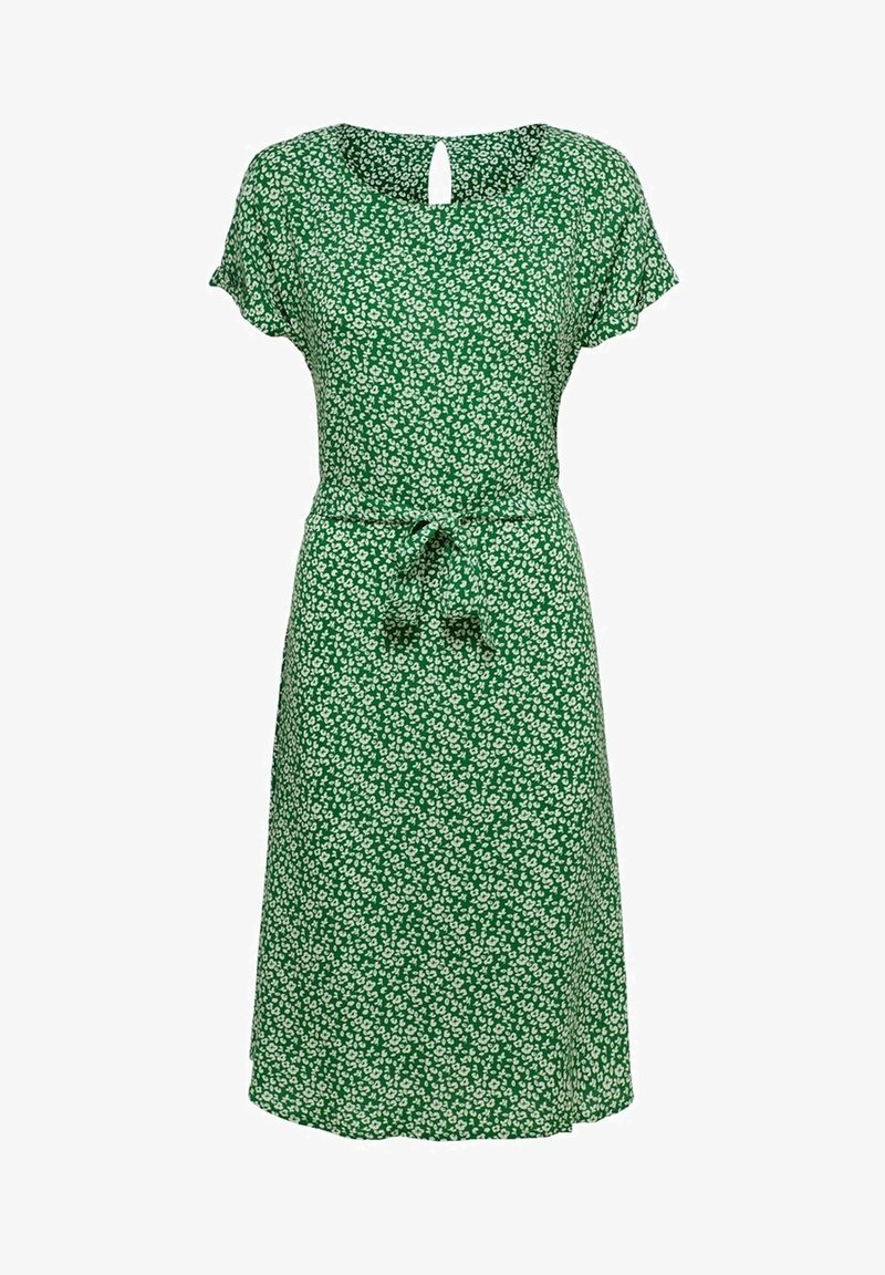 Robe verte longueur genou avec manches courtes, motif floral blanc, ceinture à la taille et petite ouverture en forme de goutte au niveau du col.