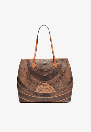 Bolso tote marrón con asas largas, que presenta un diseño de mapa vintage circular negro y la marca "Gattinoni" en el centro frontal.