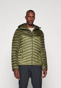 Mammut ALBULA HOODED - Žieminė striukė - dark marsh
