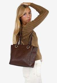 Bosanova DE HOMBRO CON TRES COMPARTIMENTOS - Bolso de mano - marron