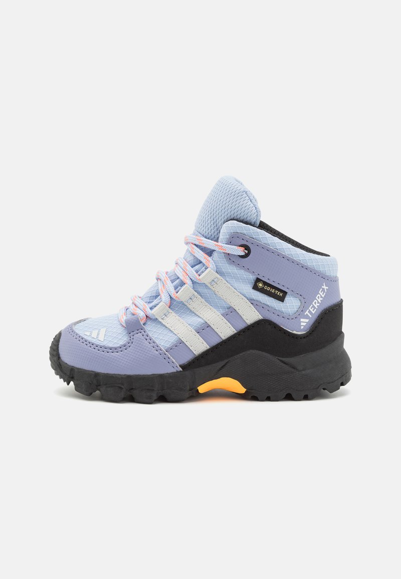 adidas Terrex TERREX MID GORE-TEX® HIKING - Túracipők - blue dawn/grey one/solar gold