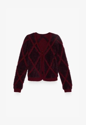 Cardigan fuzzy bordeaux con scollo a V, caratterizzato da un motivo a diamante in rosso scuro. Orlo e polsini a costine; chiusura con zip sul davanti.