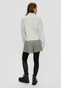 QS - Sweter