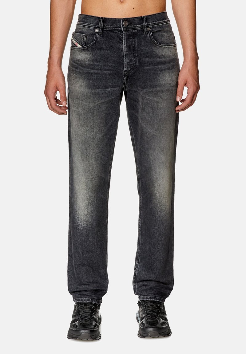 Diesel 2023 DFINITIVE TAPERED Straight leg jeans black/dark grey