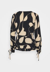 Blusa nera e beige con motivo astratto, maniche lunghe, nastri di regolazione ai polsini e orlo arricciato. Tessuto dalla consistenza liscia.