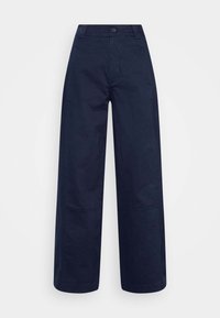 Breda byxor i mörk marinblått tyg, med knappstängning, bältesöglor och sidofickor. Slät textur med minimala synliga sömmar.