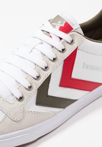 Hummel SLIMMER STADIL - Sapatilhas - white/green