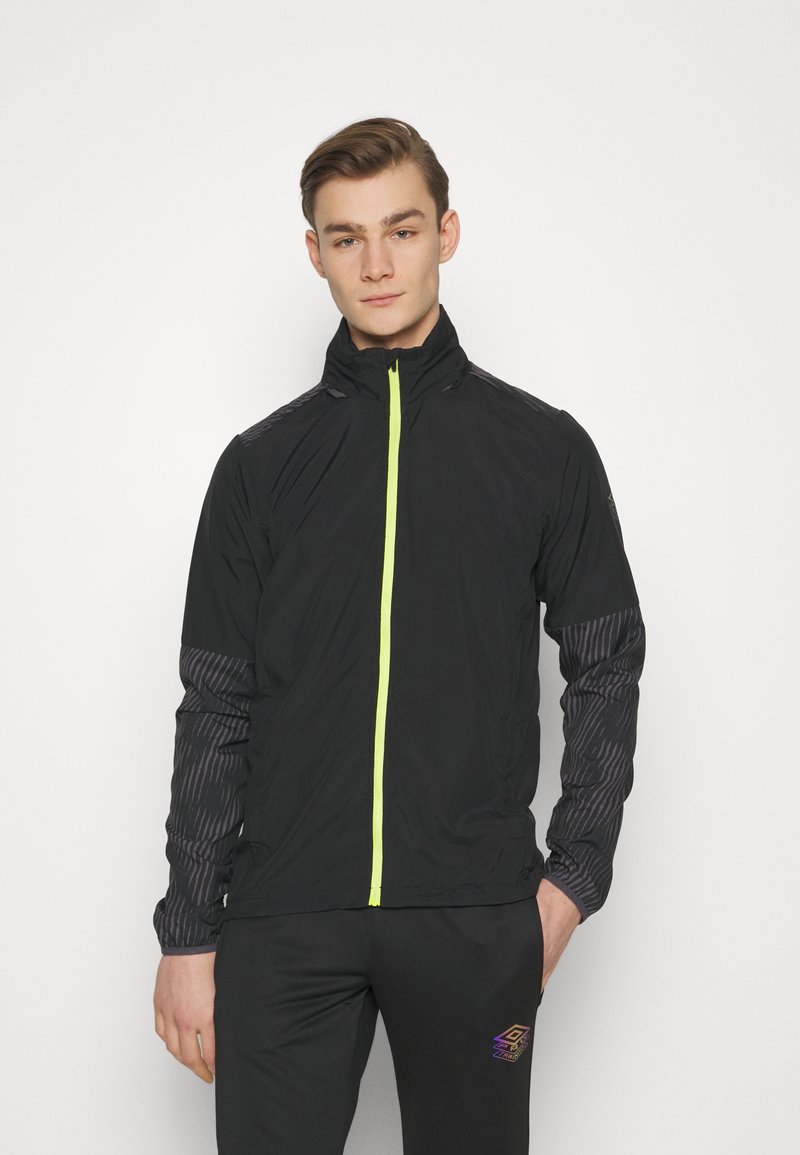 Umbro PRO TRAINING SHOWER JACKET Outdoor jacket black/periscope