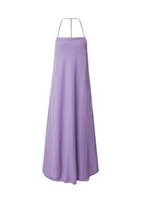 Maxikleid in hellem Lavendel, mit einem schlichten Design, dünnen Trägern, fließender Textur und geradem Saum.