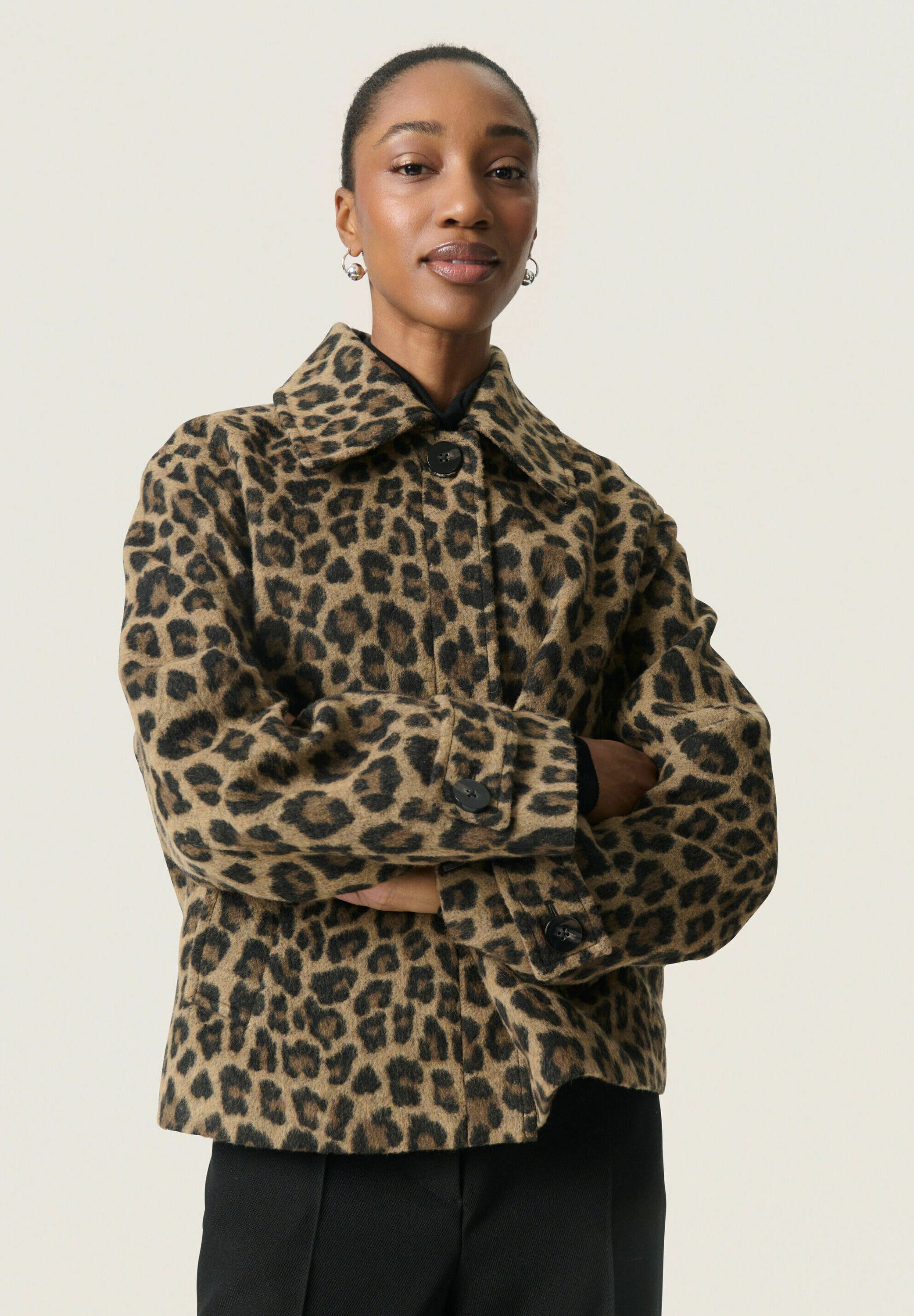 Soaked in Luxury SLLEONY AKELEJE - Summer jacket - leopard jaquard