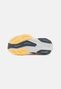New Balance FUELCELL REBEL V4 - Road running shoes - white