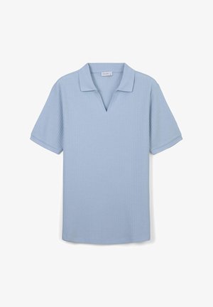 Polo shirt à manches courtes bleu clair avec une texture côtelée, un design en col en V et une bordure de col contrastante.