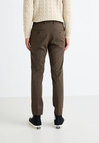 Selected Homme SLHSLIM CEDRIC STRUCTURE SUIT - Traje - brown stone