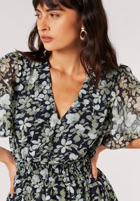 Apricot WATERCOLOUR LAYERED - Freizeitkleid - navy