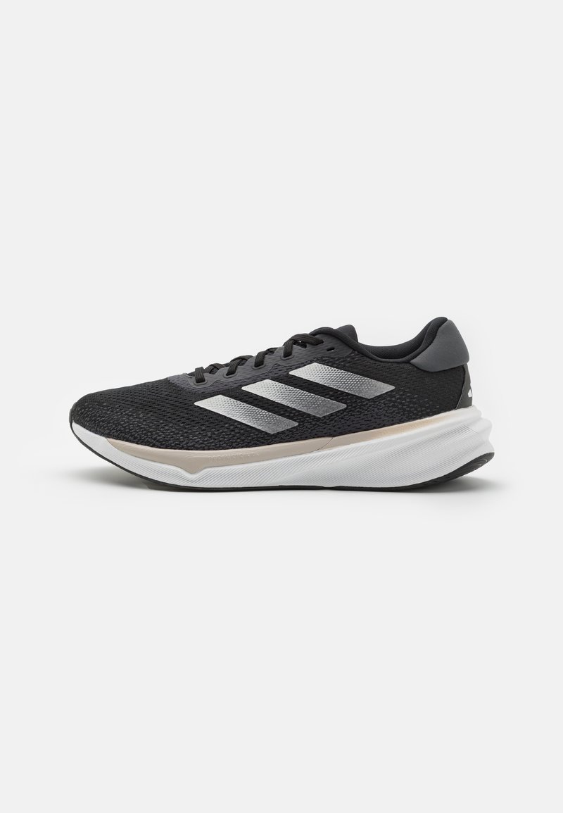 adidas Performance SUPERNOVA STRIDE - Laufschuh Straße - core black/footwear white/grey six