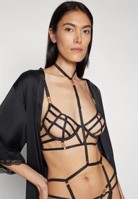 Bluebella SHIRIN SEMI OPEN WIRED BRA - Bøjle-bh - black