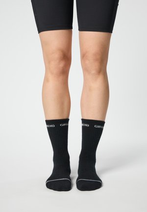 Girlfriend Collective, 3-PACK GIRLFRIEND CREW SOCK - Športové ponožky - black w bright white logo
