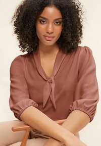 Friends Like These REGULAR FIT-BOW FRONT 3/4 SLEEVE - Blúz - pink