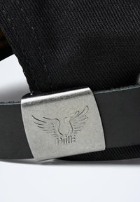 Thumbnail Image 4