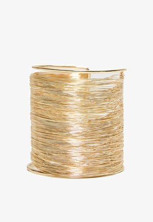 Breites Manschettenarmband aus mehreren dünnen goldenen Drähten, dicht zusammengedreht und mit offenen Enden.