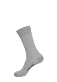 Chaussette en coton gris avec une bordure côtelée, un orteil sans couture et un logo "SERGE BLANCO" imprimé en noir au niveau de la cheville. Texture douce et design mi-long.