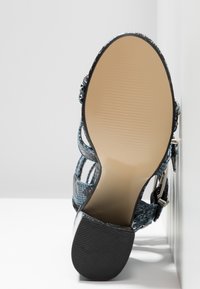 Hot Soles High Heel Sandalette - blue