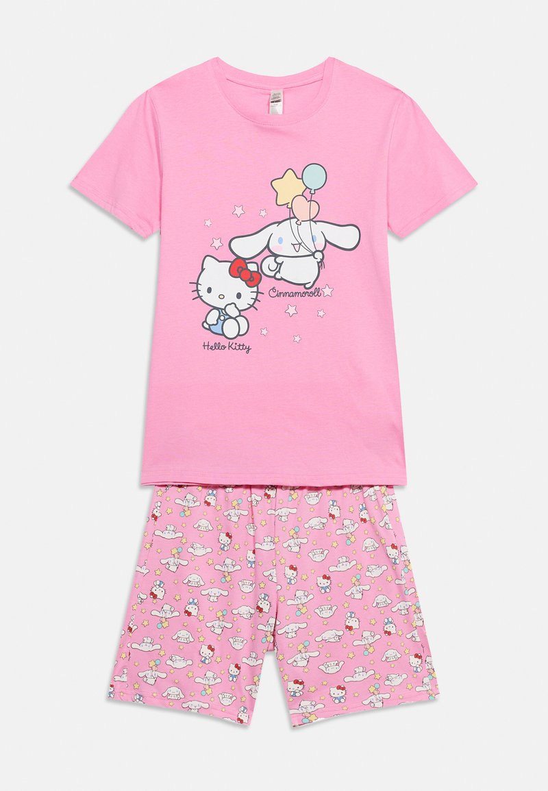 Ensemble pyjama pour enfant en tissu doux avec top rose à manches courtes et short imprimés avec les personnages Hello Kitty et Cinnamoroll, étoiles et ballons.