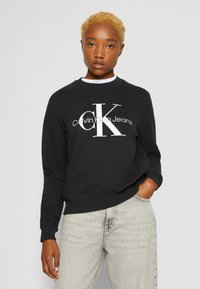 Calvin Klein Jeans CORE MONOGRAM - Sweatshirt - black