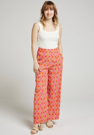 SURYA - Pantalon classique - orange