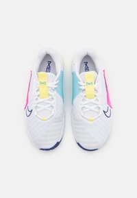 Nike Performance METCON 9 - Trainingsschoen - white/deep royal blue/fierce pink/aquarius blue/light laser orange