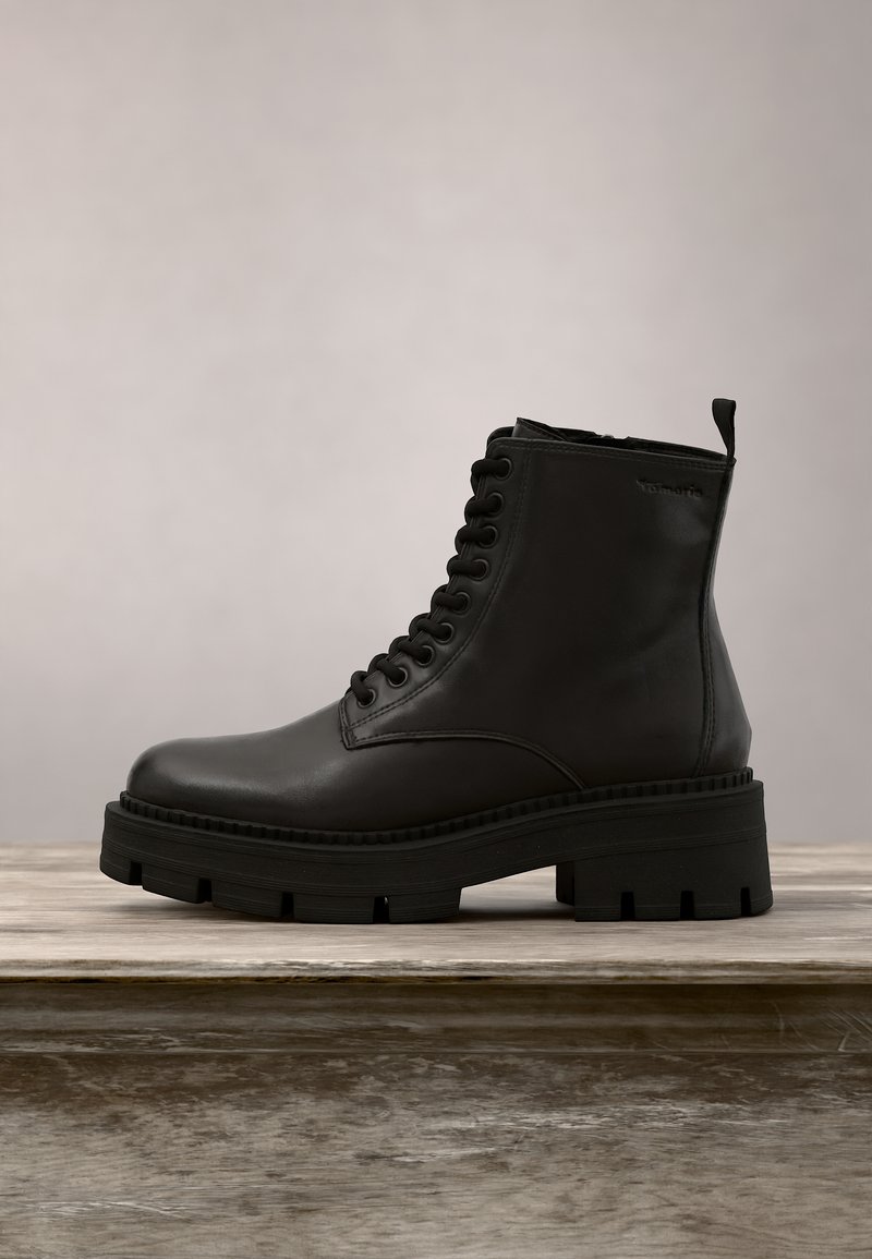 Botines con cordones