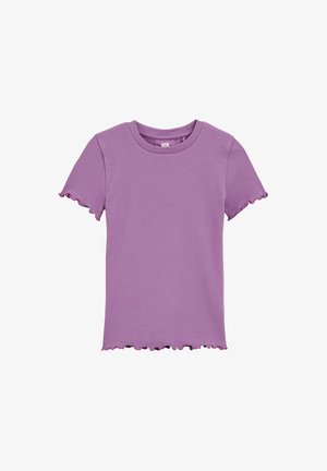Fialové tričko s rebrovanou textúrou, krátkymi rukávmi a vlnitým lemom. Tkanina má jemnú textúru a priliehavý dizajn.