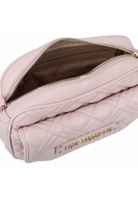 Love Moschino QUILTED UMHÄNGE - Borsa a tracolla - powder
