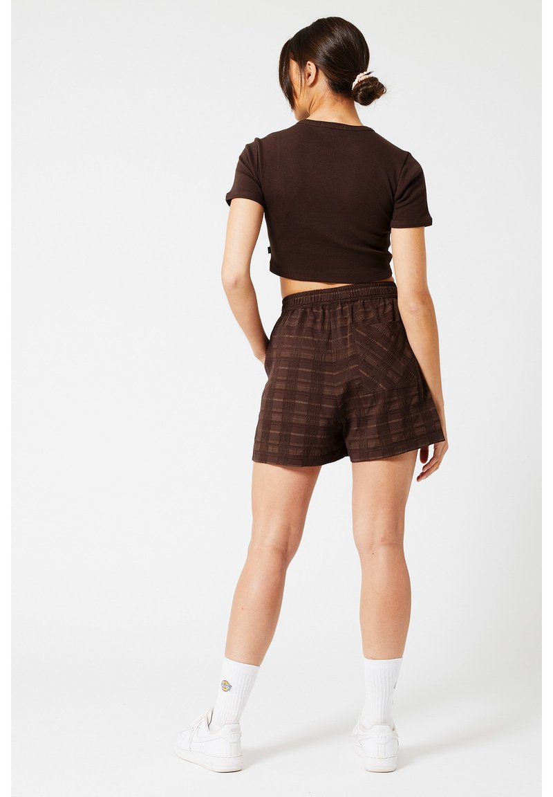 Damen Kleider | America Today NINA Shorts dark brown/dunkelbraun - UM32972 Damen Kleider | America Today NINA Shorts dark brown/dunkelbraun - UM32972