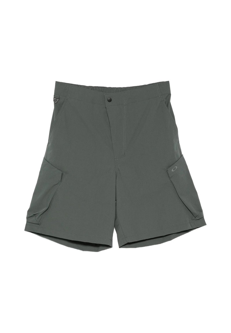 Pantaloncini cargo grigio scuro con bottone frontale, tasche laterali e piccolo dettaglio ad anello vicino alla vita su sfondo bianco.